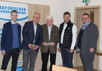 Ehrungen für das Ehrenamt: Der BFV nahm Sonderehrungen im Kreis vor