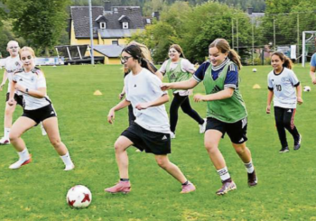 Mädchenfußball beim SV 05: Gemeinsam die Zukunft gestalten